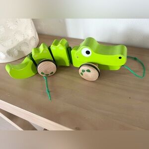 J’adore Wibble Wobble Crocodile Wooden Pull Along Toy Baby Toddler Learning Toy